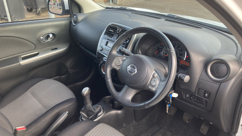 Nissan Micra 1.2 Acenta 5dr Petrol Hatchback